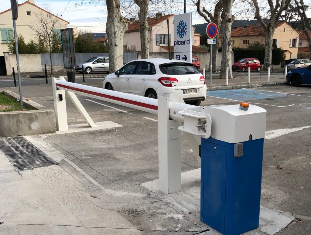 Barrière automatique CAME