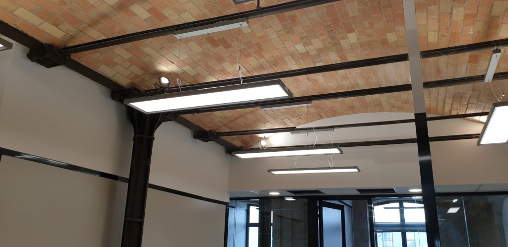 Éclairage LED Bureaux - EGSL Marseille 8ème